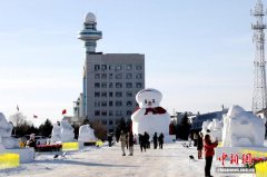 (新春走基层)黑龙江小城冰雪文化“火”热新春