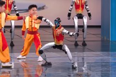 新春走基层丨这个春节,满眼都是机器人