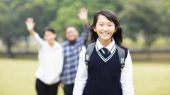 印尼实施16岁以下社媒禁令 约7000万人受影响