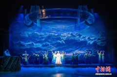 音诗画《仗剑走昆仑·李白篇》在乌鲁木齐上演