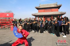 巴西非遗乐团走进北京丰台 跨洋展演奏响友谊乐章